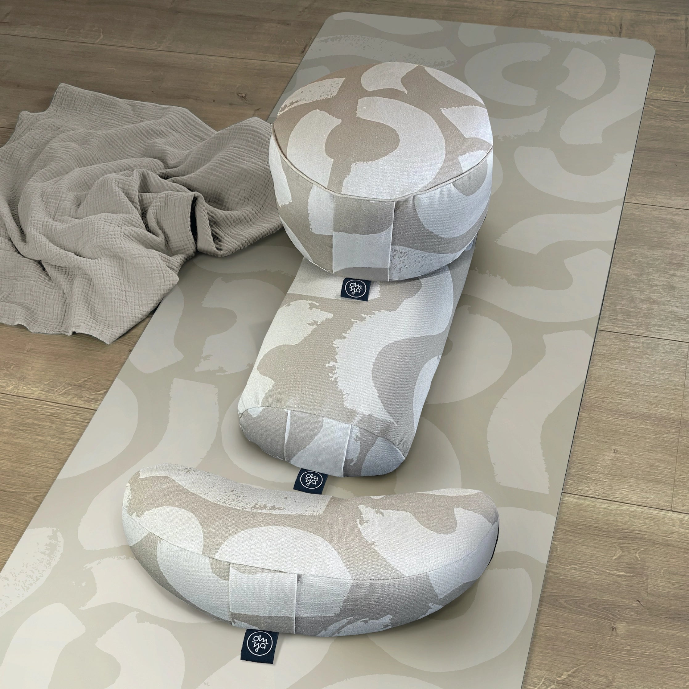 Design Yoga Halbmond Kissen - Art of Living