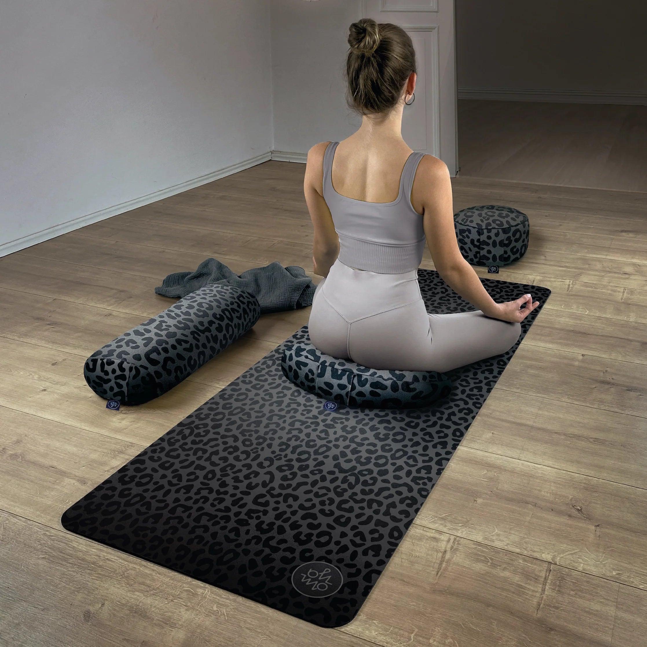 Design Yoga Bolster (B-Ware) - Deep Wild