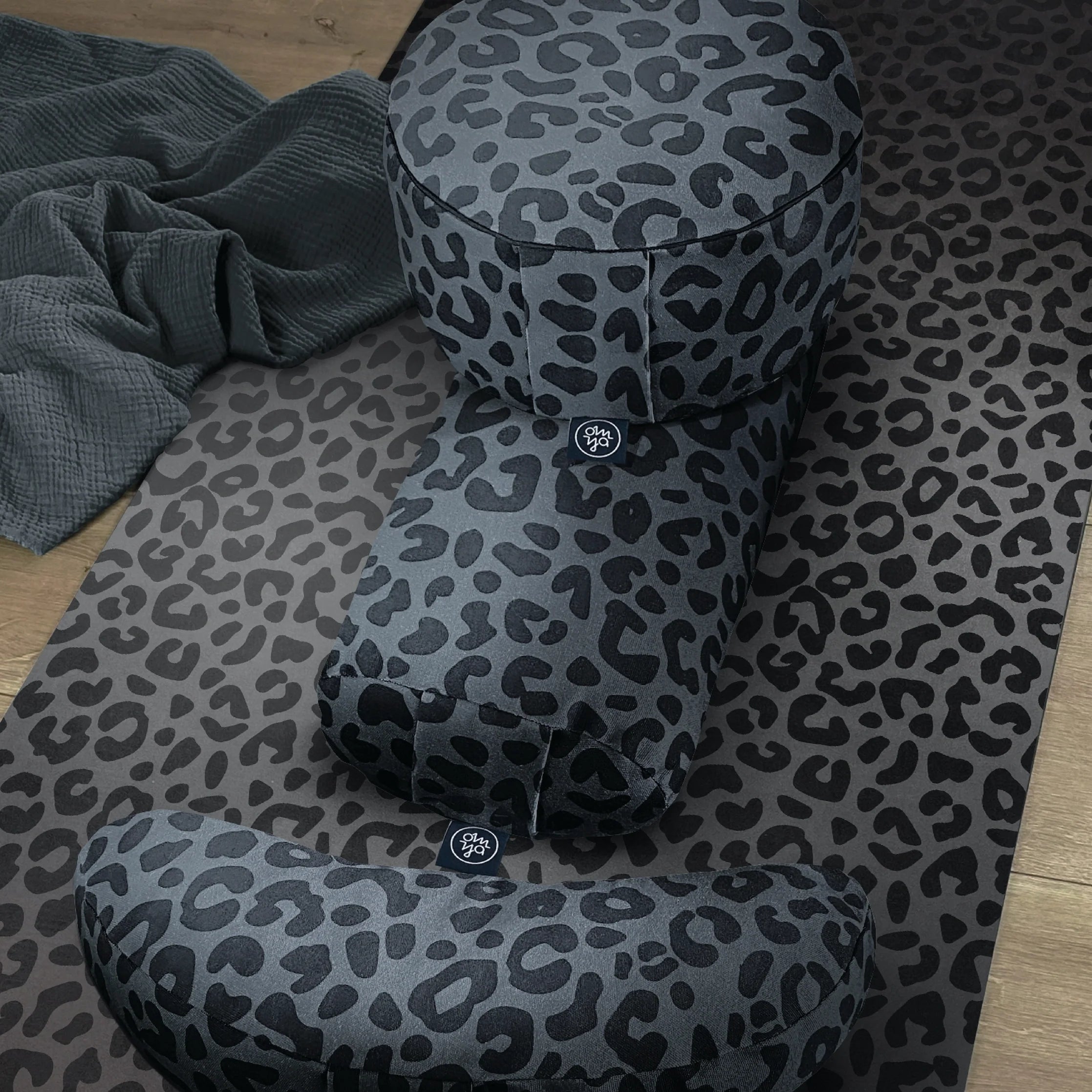 Design Yoga Bolster (B-Ware) - Deep Wild